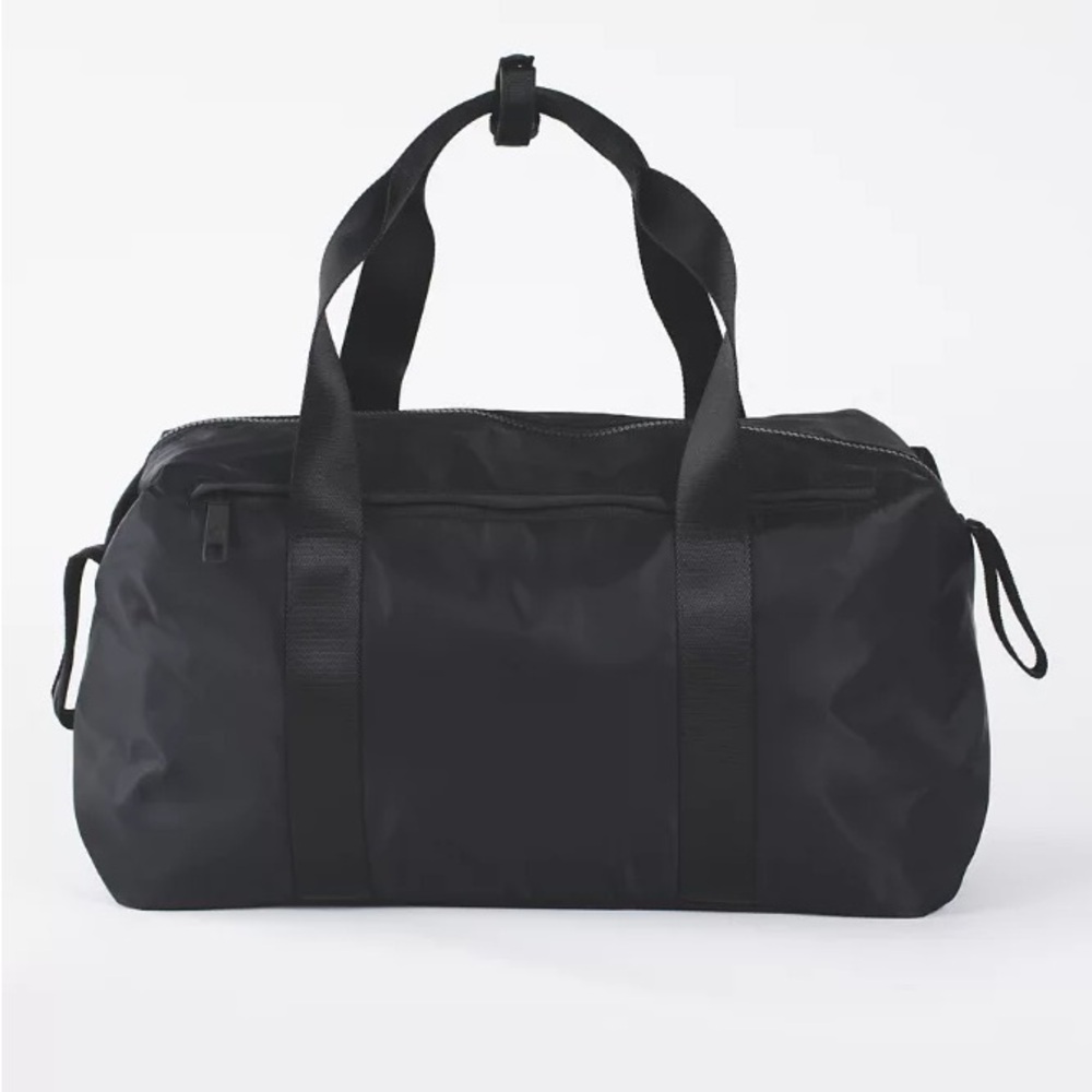 Lululemon Fast Track Duffel